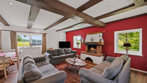 GUT KLETKAMP "Altes Backhaus" - Freistehendes Landhaus mit 7 Schlafzimmern I Kamin I Garten & Terrasse I 15 Min zur Ostsee I Parkplätze I Hundefreundlich I Bar I WLAN - Foto 2