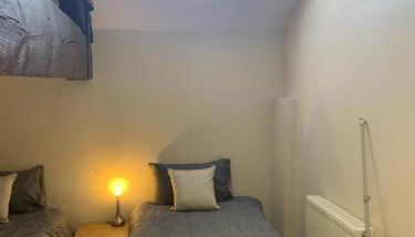 RIVERSIDE APARTMENT IN THE CENTRE - Foto 3