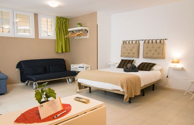 Holidays2Malaga Juan de Mena Apartments - Photo 8