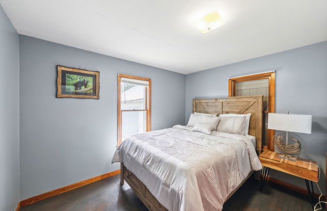 Stowe Retreat Mountain Views & Fenced Backyard by RedAwning - Foto 11