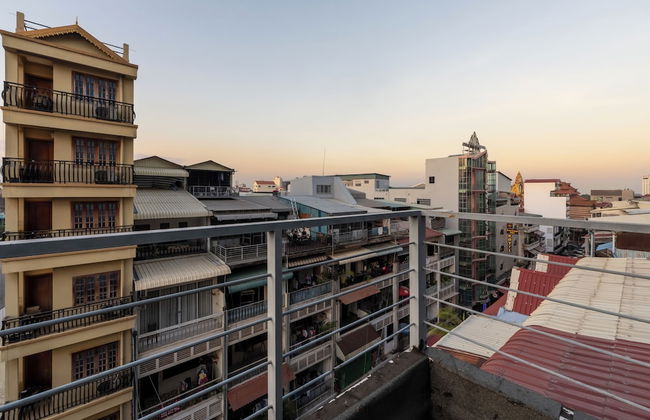 Lofty Comfort Stay-Relax by Soben Home - Photo 22