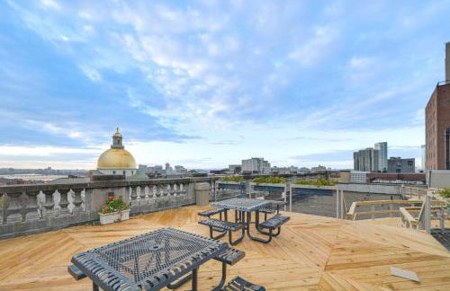 Walk to Boston Common Bright Apt with Rooftop Deck - Foto 1