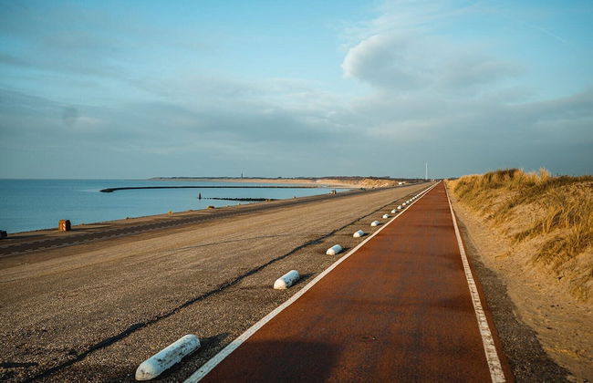 Detached Single Story Holiday Home Near the Sea - Photo 29