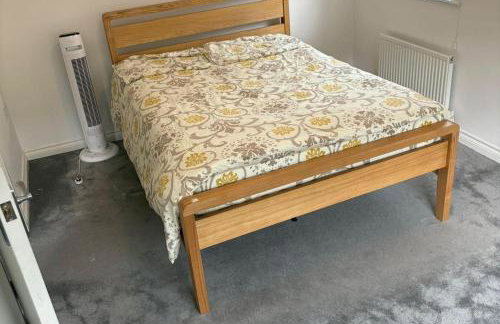 House - Sleeps 5 Private Parking & Pets Allowed - Foto 1