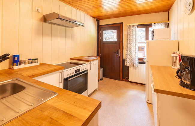 Charming Chalet in Vielsalm - Photo 10