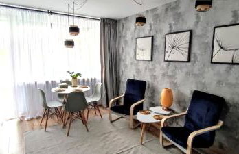 Bielany-Wawrzyszew - Foto 1