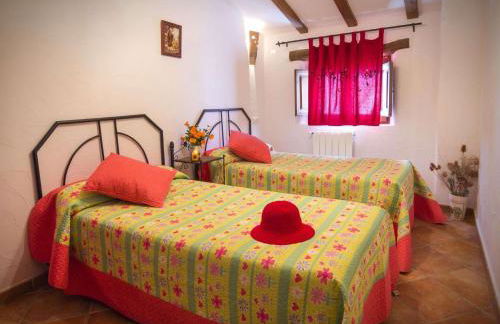 Holiday Home in Laroya With Pool & BBQ - Foto 10