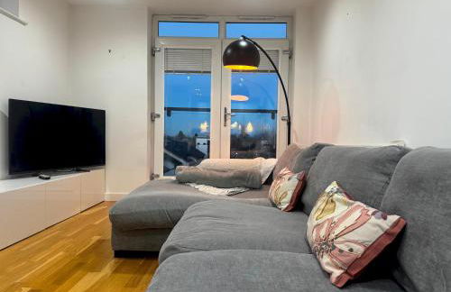 Ideally located Didsbury Chorlton gated parking - Pass the Keys - Foto 3