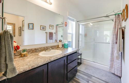 Mtn Views, 15 Mi to Dtwn Kingman Family Home! - Photo 12