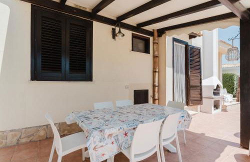 The Song Of The Waves with Pool - Foto 19