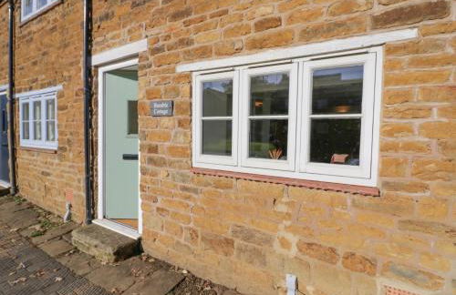 Bumble Cottage - Photo 1