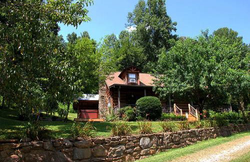Rustic Log Cabin Rental with a Hot Tub near Asheville, North Carolina - Foto 21