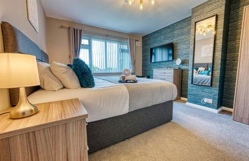 Elegant 5 Bed House - Sleeps 9, Central Solihull, NEC, JLR, HS2, Resorts World, Airport Business and Leisure Stays, - Foto 24