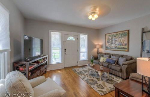 *H NEW!* Centrally Located 3BDRM Traveler`s Home Near Downtown Colorado Springs - Foto 7