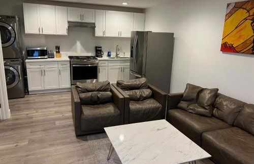 Brand new private one bed one bath home with private parking for 2 - Foto 11