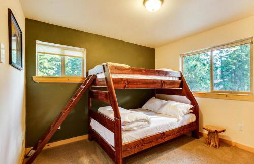 Hot Tub and Game Room Ronald Retreat 2 Mi to Lake! - Foto 19