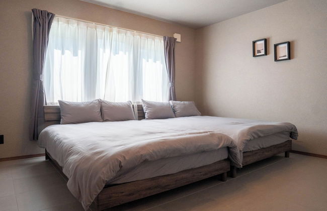 THE CHATEAU - Photo 17