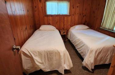 Cabin 8 - A newly remodeled with shaded deck on the lakeshore - Foto 6