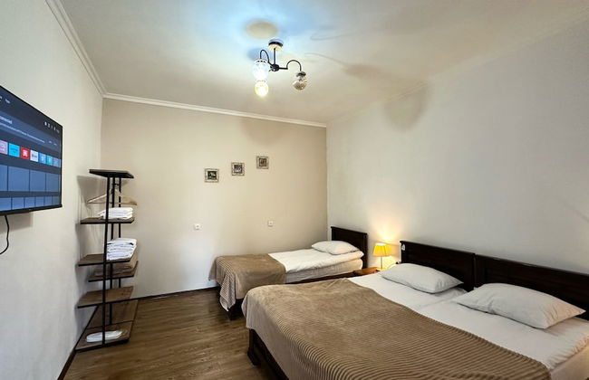 Meshia Apartment - Photo 1