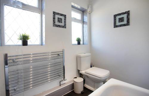 Rawmarsh House, Rotherham for contractors & Families, off-road parking, high speed wifi - Foto 70