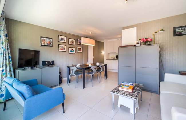 Duplex Near Zeedijk & Center With Sunny Balcony - Photo 12