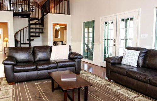 Group Cabin with Kayaks and Foosball Table in La Grange, Texas - Foto 21