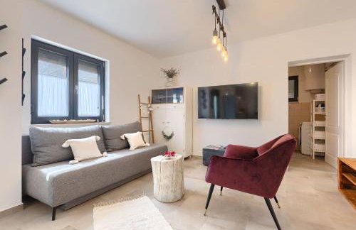 Romantisches Ferienhaus mit Jacuzzi, BBQ, WiFi - Foto 18