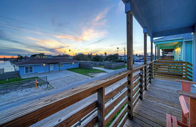 Group Getaway w/ Pool, Boat Dock 2 Homes Laguna Village Retreat by Avantstay - Foto 26