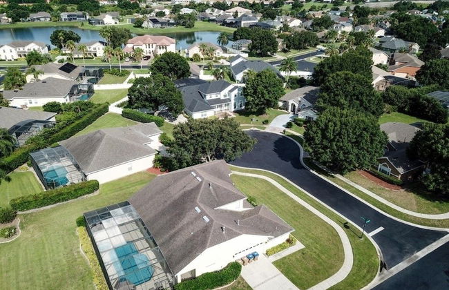 Fantastic 7 Bed 6 Bath In Prestigious Gated Comm. 7 Bedroom Villa by Redawning - Foto 66