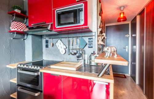 Slow Chalet MtBlanc Soleil Ski-inout Nice View Balcony Elevator Parking - Photo 11