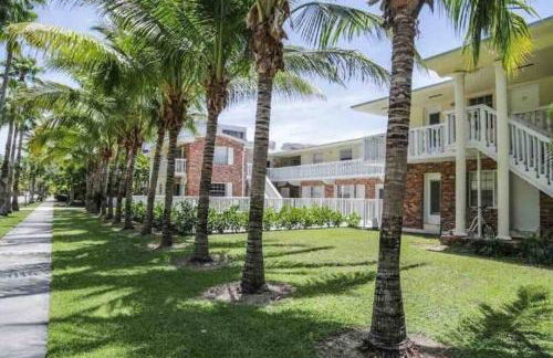 BRAND NEW! Lovely 1 Bedroom with Pool by the Beach - Foto 17