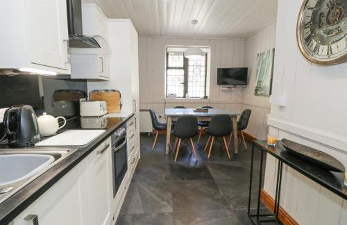 Bwthyn y Coediwr The Woodcutters Cottage - Foto 9