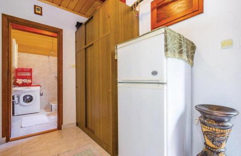 2 Bedroom Beautiful Apartment In Stolac - Foto 19