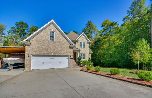 High Point Vacation Rental with Private Deck! - Photo 44