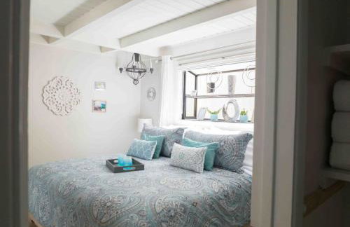 STUNNINGLY PERFECT Beach ALL NEW REMODEL Galore - Foto 4