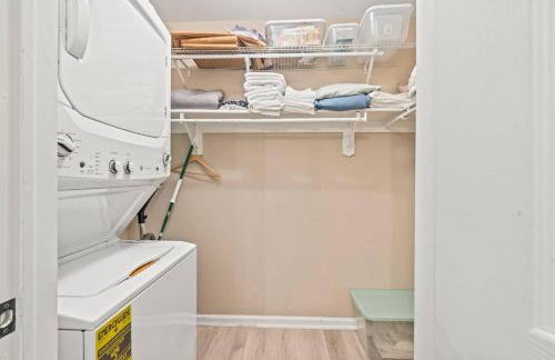 Quiet Cottage In The Woods, with Hot Tub! - Foto 15