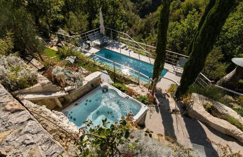 Medieval Tower In Sibillini Mountains Park - Foto 26