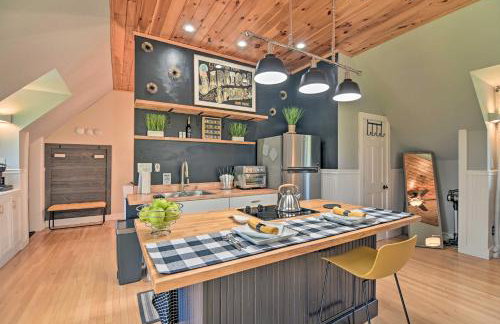 Stylish Studio with Fireplace about 3 Mi From Dtwn! - Foto 10