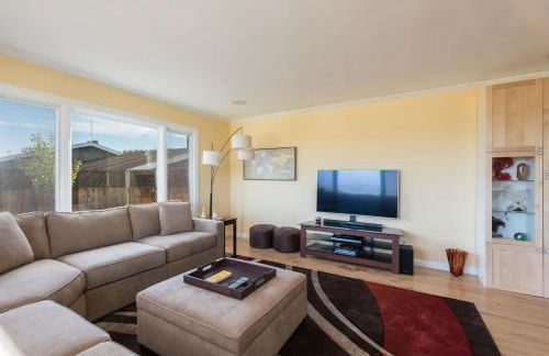 DoWNTOWN DeRBY-Hot Tub & Views - Foto 1