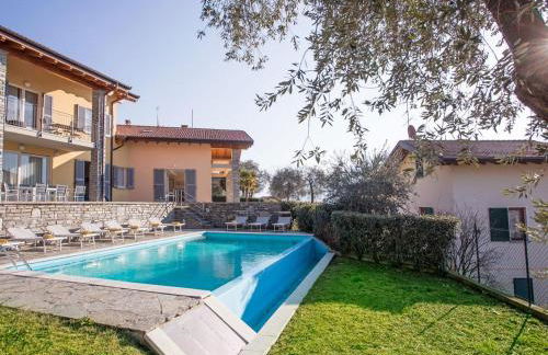 Ossuccio Grande C home with pool sleeps 12 by Italian Apartments - Foto 74