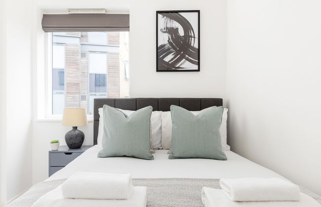 Luminous 2 Bed Balcony Flat in Islington - Foto 21