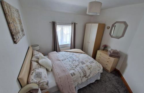 Viaduct View - Cefn Coed - Photo 18