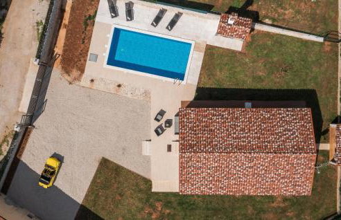 Awesome Home In Malisi With Kitchen - Photo 20