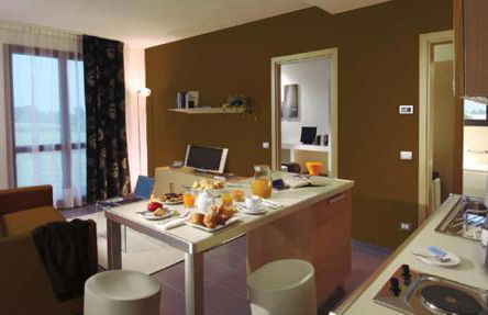 Matrix Hotel & Residence - Photo 10