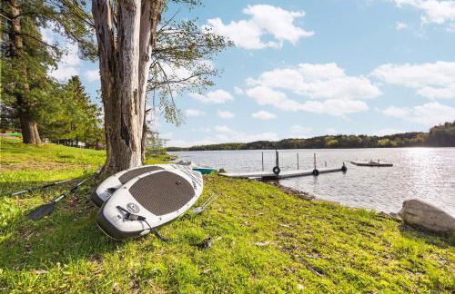 Lake Front ~ Firepit ~ Kayaks ~ SUPs ~ Yard Games - Foto 22