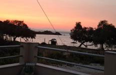 White Lotus seaside studio - Photo 2