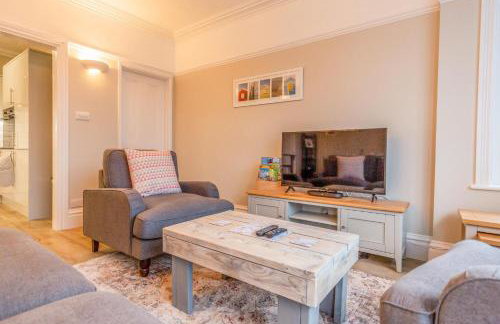 Sully's Cove, stylish apartment near Southwold Pier - Foto 11