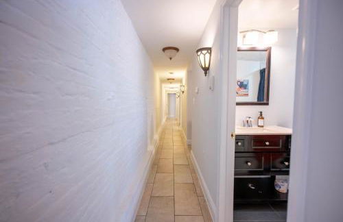 Spacious US Capitol 3BR Apartment with Free Parking - Foto 7