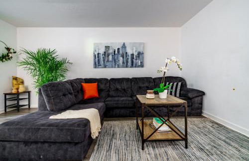 Jungle House Luxury Homes - Columbus Downtown Short North - Steps to Convention Center & Nationwide Arena - Sleeps up to 6 - Free Parking - Over 5,800 Five Stars - Foto 26