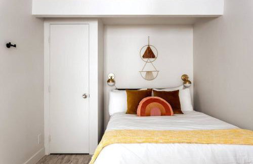 Mid-century Gem w Secret 4th Bedroom Near Downtown - Foto 61